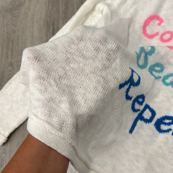 Lilly Pulitzer Women’s White Long Sleeve Sweater Coffee Beach Repeat Small - Picture 10 of 13